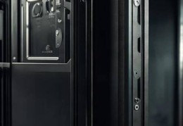 美心防盗门电话热线客服传授，高端防盗门拆卸攻略：安全快速拆装技巧解析