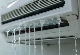 美的空调售后智能服务教导『空调滴水原因解析』