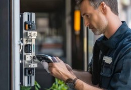 青稞智能锁400速效服务普及#玥玛智能锁电池，长续航守护家的安全与便捷