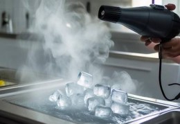 美诺冰箱24小时客服守护阐明☞冰箱冰块快速去除妙招