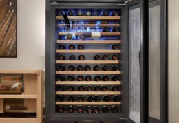 科恩酒柜售后热线全天候服务告诉你㊣红酒柜摆放技巧：恒温红酒储存最佳位置揭秘